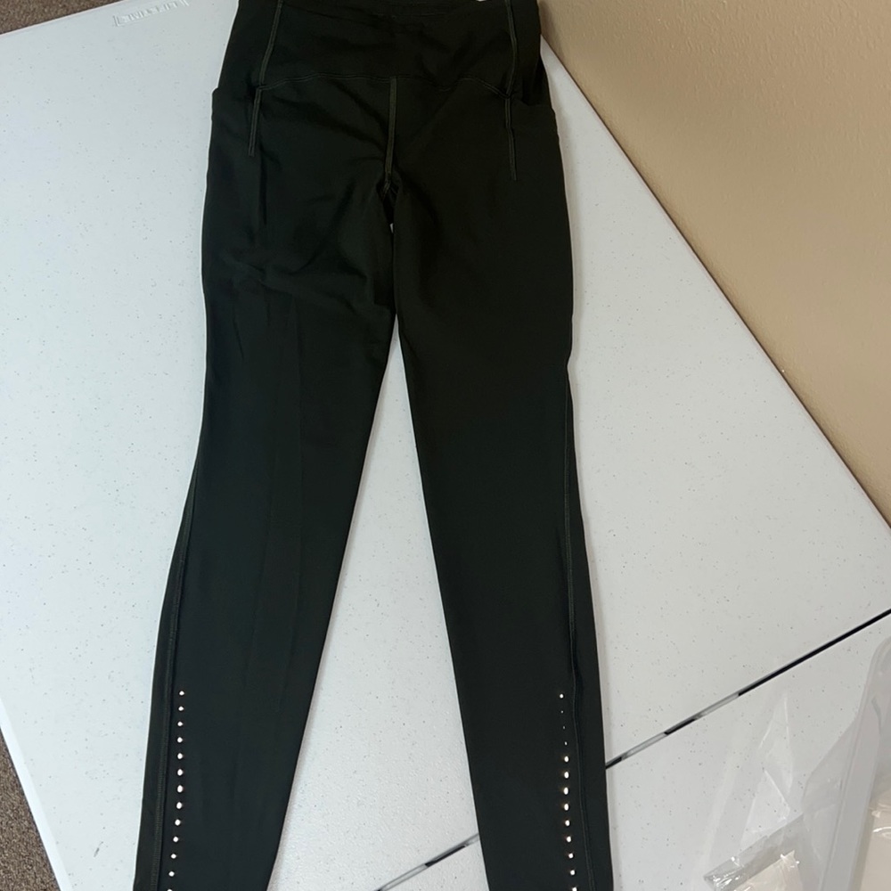 Women’s Lululemon Swift Speed High Rise 28” Olive 8